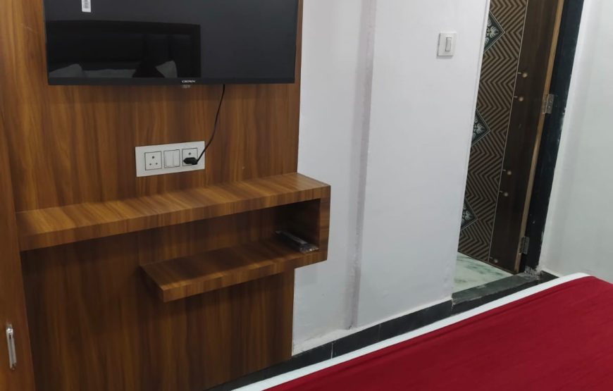 MARUTI R Family Room
