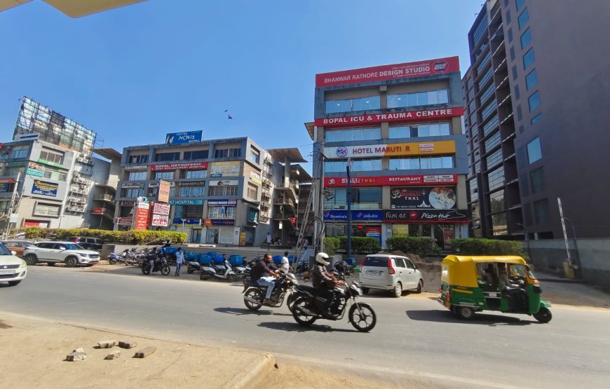 HOTEL MARUTI R